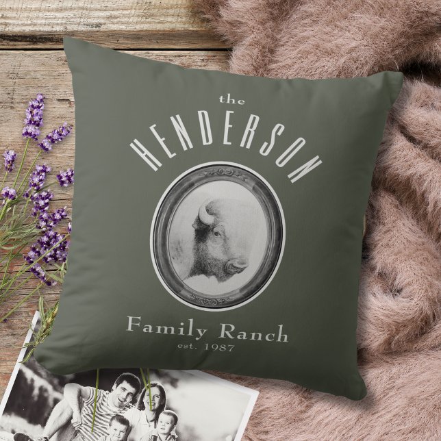 Coussin Sage personnalisé de Buffalo de Ranch occidental s (Créateur téléchargé)