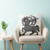 Coussin Sagittaire — L'Archer par BurnsInHell (Chaise)
