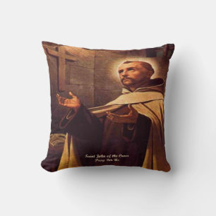 Coussin Saint Jean de la Croix par Litany Lane