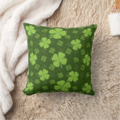 COUSSIN SAINT PATRICKS QUATRE HORLOGE FEUILLE (Couverture)