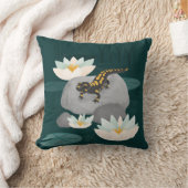 Coussin Salamandre de feu de l'étang de minuit - Affiche (Couverture)