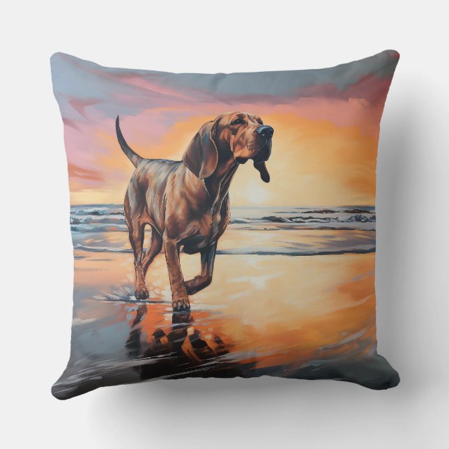 Coussin Sandy Paws Bloodhound Dog on Beach Sunset (Verso)