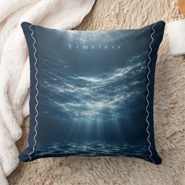 Coussin Sans temps - Citation esthétique des eaux profonde (Couverture)