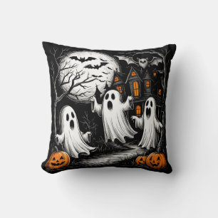 Coussin Scène effrayante d'Halloween avec des fantômes