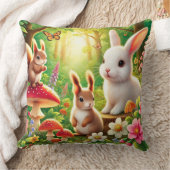 Coussin Scène fantaisiste de forêt avec lapins, écureuils (Couverture)