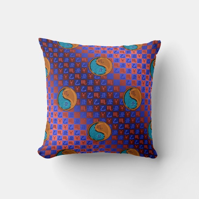 Coussin Scorpion & Bœuf de Bois (Recto)