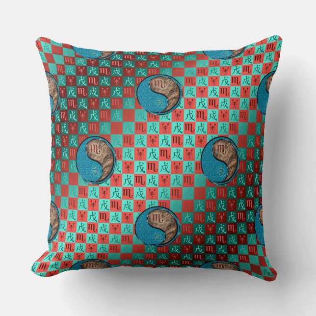 Coussin Scorpion & Chien de Terre (Recto)