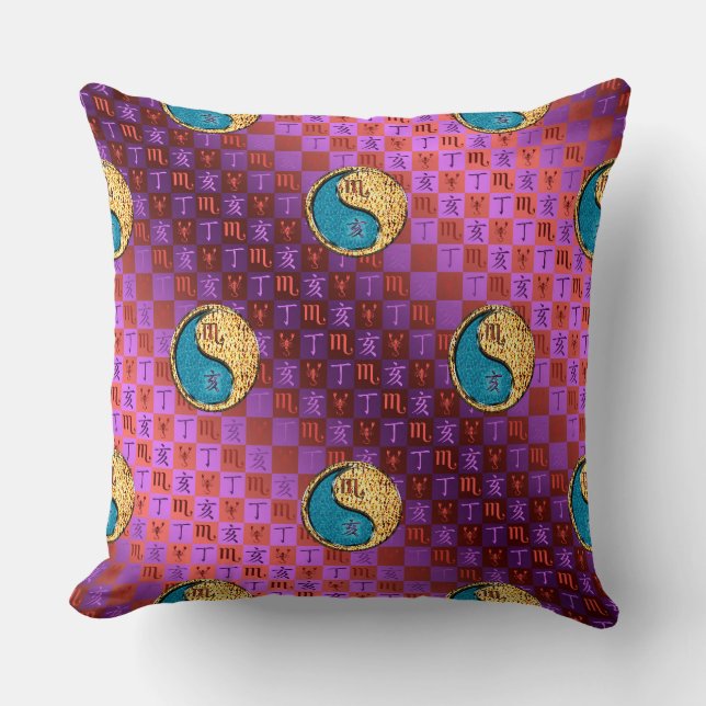 Coussin Scorpion & Sanglier de feu (Recto)