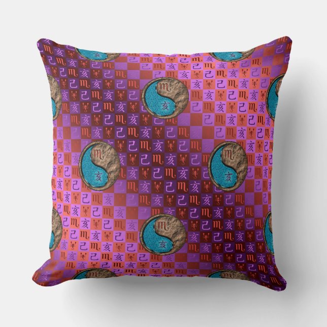 Coussin Scorpion & Sanglier de terre (Recto)