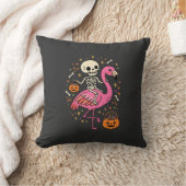 Coussin Seau de bonbons squelette de flamant rose d'Hallow (Couverture)