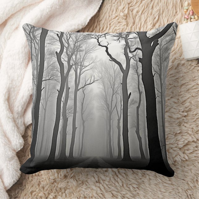 Coussin Sentier forestier brumeux et inquiétant Art (Couverture)