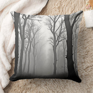 Coussin Sentier mystérieux de la forêt brumeuse