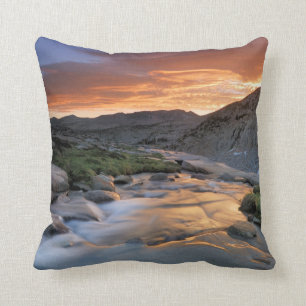 Coussin Sierra vague au-dessus de Yosemite