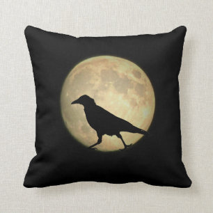 Coussin Silhouette de marche de corneille de Pleine lune