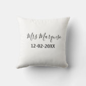 Coussin simple monogramme minimal Mme M. nom date année Th (Verso)