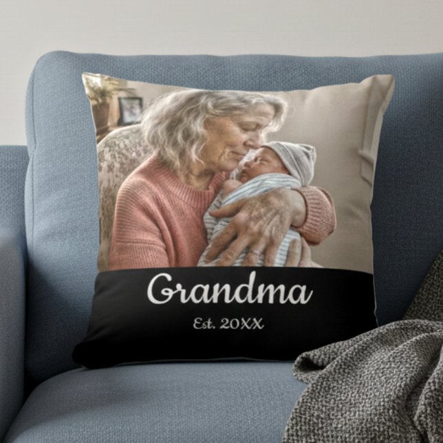 Coussin Simple Script Grandma Est.Photo Year Black (Créateur téléchargé)