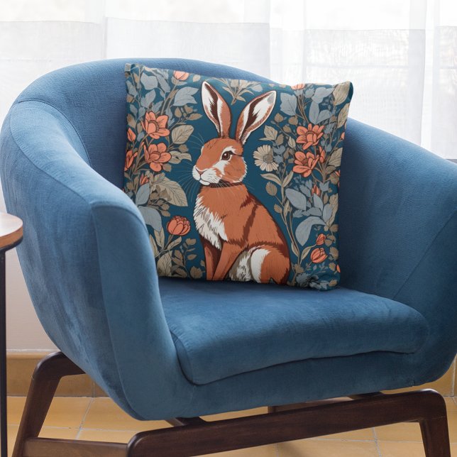 Coussin Sitting Hare William Morris Inspiré Floral (Créateur téléchargé)