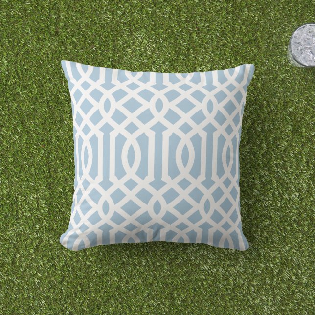Coussin Sky Blue and White Trellis Pattern (Herbe)