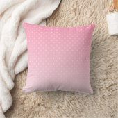 Coussin Small White Polka Dots-Ombre Pink Throw Pillow (Couverture)