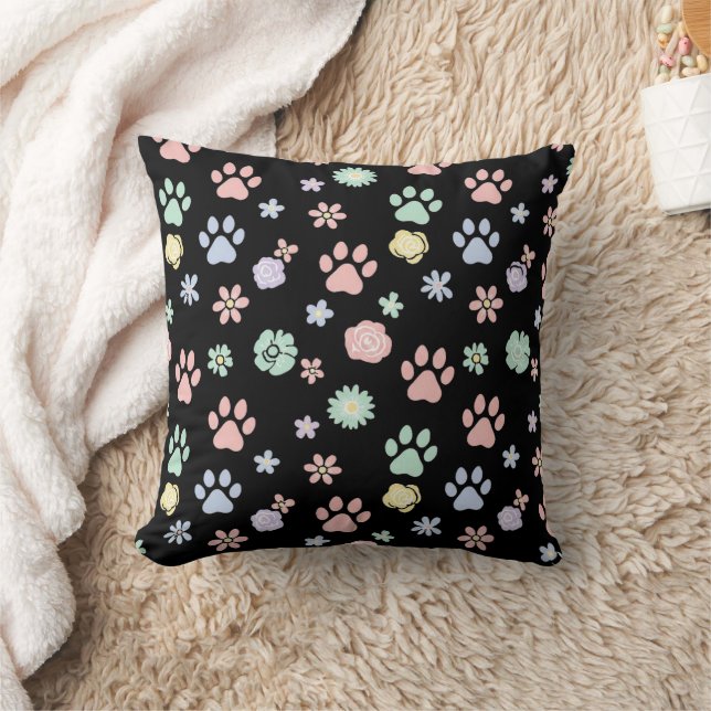 Coussin Soft Pastel Paw Prints and Flowers Pattern  (Couverture)