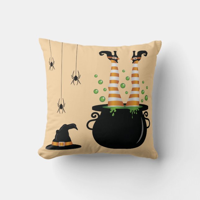 Coussin Sorcière aux jambes sortant d'un chaudron Hallowee (Recto)