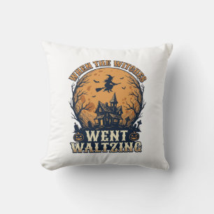 Coussin Sorcière valse Halloween Dessin de gravure vintage