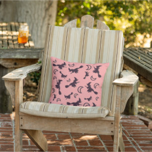 Coussin Sorcière volante entre la moitié de la lune à Hall