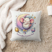 Coussin Souris mignonne personnalisée dormant sur une demi (Couverture)