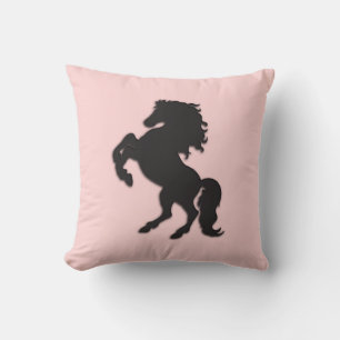 Coussin Stallion noir sur rose