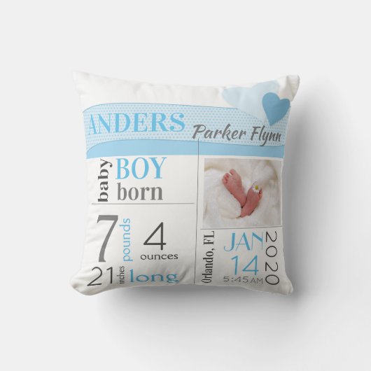 Coussin Statistiques de naissance de bébé coeurs bleus (Recto)