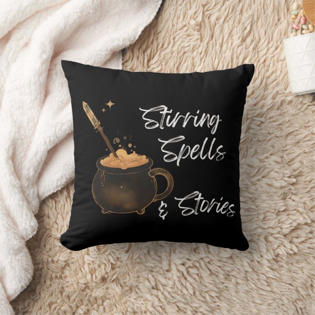Coussin Stirring Spells & Stories (Couverture)
