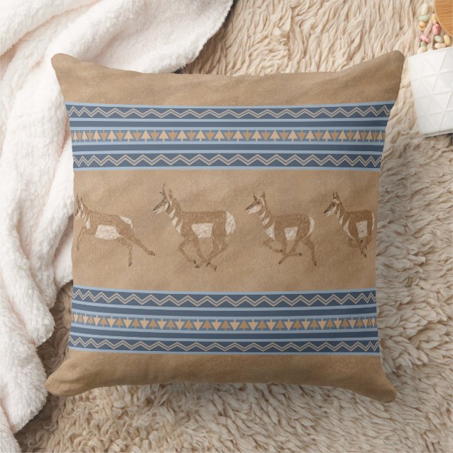 Coussin Sud-ouest Pronghorn Antelopes Frontière bleue et B (Couverture)