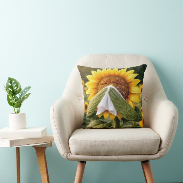 Coussin Sunflower Sneezing into a Tissue (Chaise)
