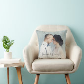 Coussin Superposition de deux photos de mariage avec nom e (Chaise)