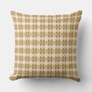 Coussin Sur les traces de l'or des fleurs.2