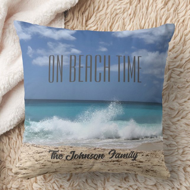 Coussin Sur l'heure de la plage Paradis tropical personnal (Personalized Beach Throw Pillow, Family Name, Beach House Gift, Housewarming Gift)