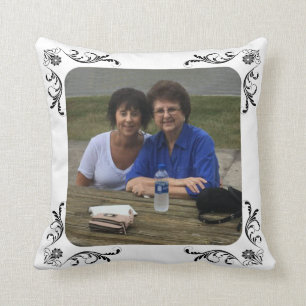 COUSSIN SUSAN ET ANNIE SUE THROW PILLOW