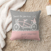 Coussin tandem de souvenir de mariage de (Couverture)