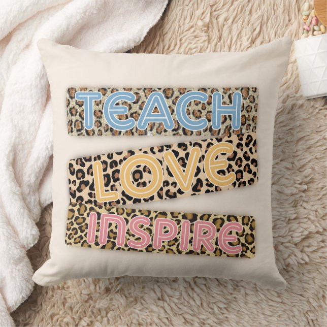 Coussin Teach Love Inspire (Couverture)