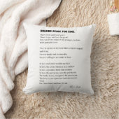 Coussin Tenir l'espace pour le poème d'amour (Couverture)