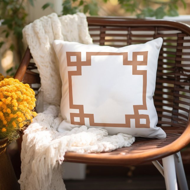 Coussin Terra Cotta et White Greek Key | Couleurs modifiab (Créateur téléchargé)