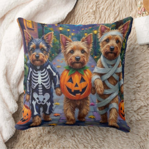 Coussin Terrier Australien faisant un tour de porte-à-port