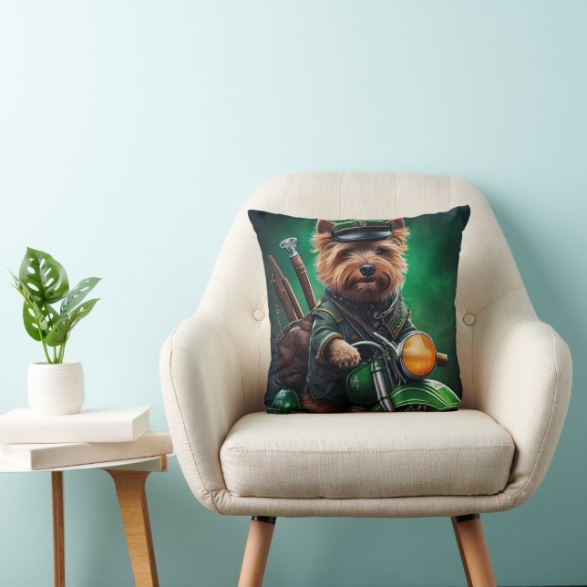Coussin Tervier australien conduisant un vélo St. Patrick' (Chaise)