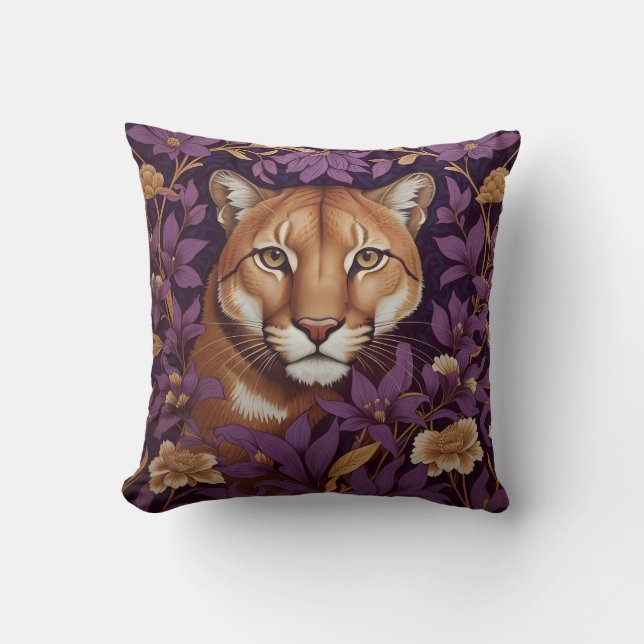 Coussin Tête de couguar parmi un feuillage et des fleurs d (Recto)