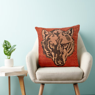 Coussin Tête de loup sur le rouge