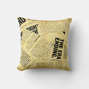 Coussin Texte du journal de presse avec vieux papier