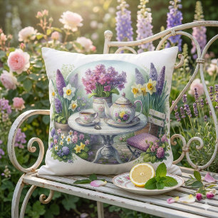 Coussin Thé dansant floral vintage dans un jardin