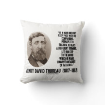 Thoreau Différent Drummer Étape À La Musique