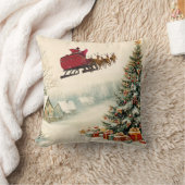 Coussin Throw Pillow Christmas is here (Couverture)