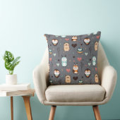 Coussin Throw Pillow présente une jolie illustration. (Chaise)